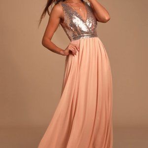 Lulu’s gorgeous rose gold sequin maxi dress